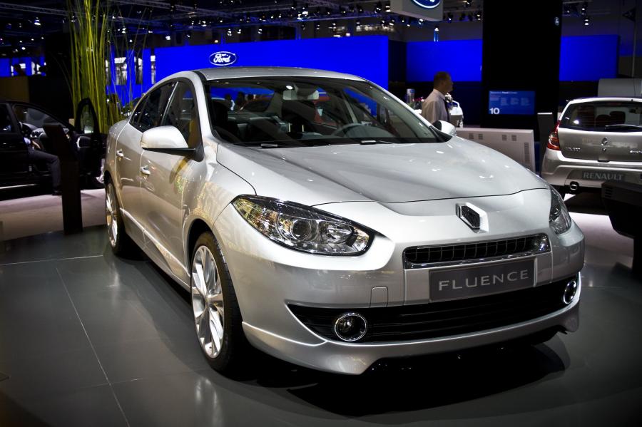  Renault Fluence 2010 года  (фото 49 из 146)